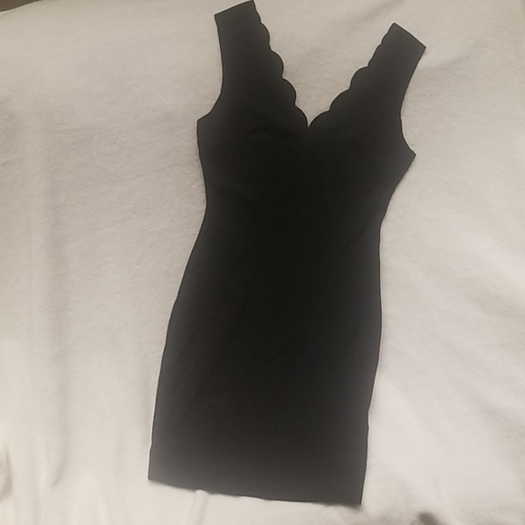 Sexy Black Bodycon Dress, Deep V Scalloped Edges - Picture 4 of 5